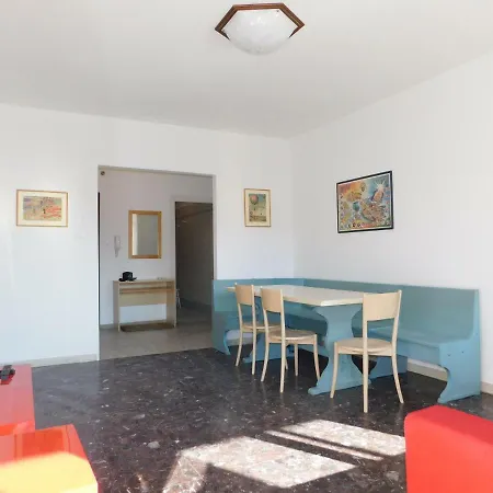 Palazzo Mazzini 8 * Lido di Jesolo